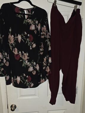 Vince Camuto Black Floral Blouse with Burgundy Jogger Pants